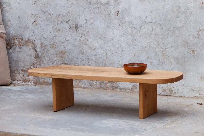 Echtholz Couchtisch nach Maß aus Massivholz – handgefertigt vom Schreiner