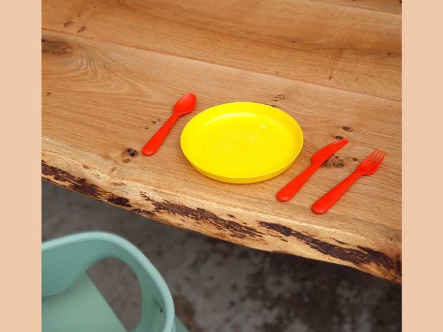 esstisch mit baumkante eiche massiv direkt vom schreiner design massivholztisch mit echter waldkante