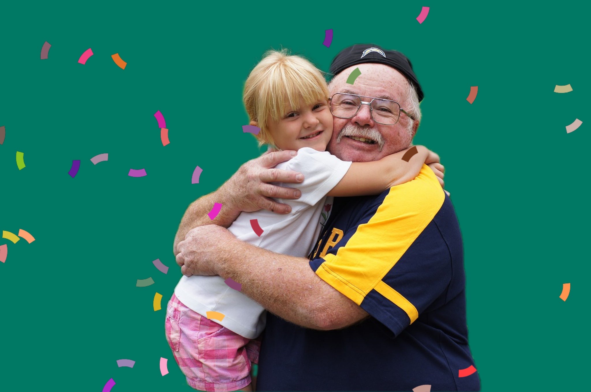 Wie viel Platz pro Person sollte man bei einem Esstisch aus Massivholz einplanen?