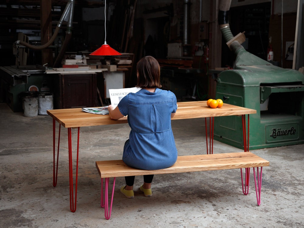 Massiver Esstisch aus Eiche, handgefertigt vom Schreiner – nachhaltiger Echtholztisch fürs Esszimmer nach Maß.