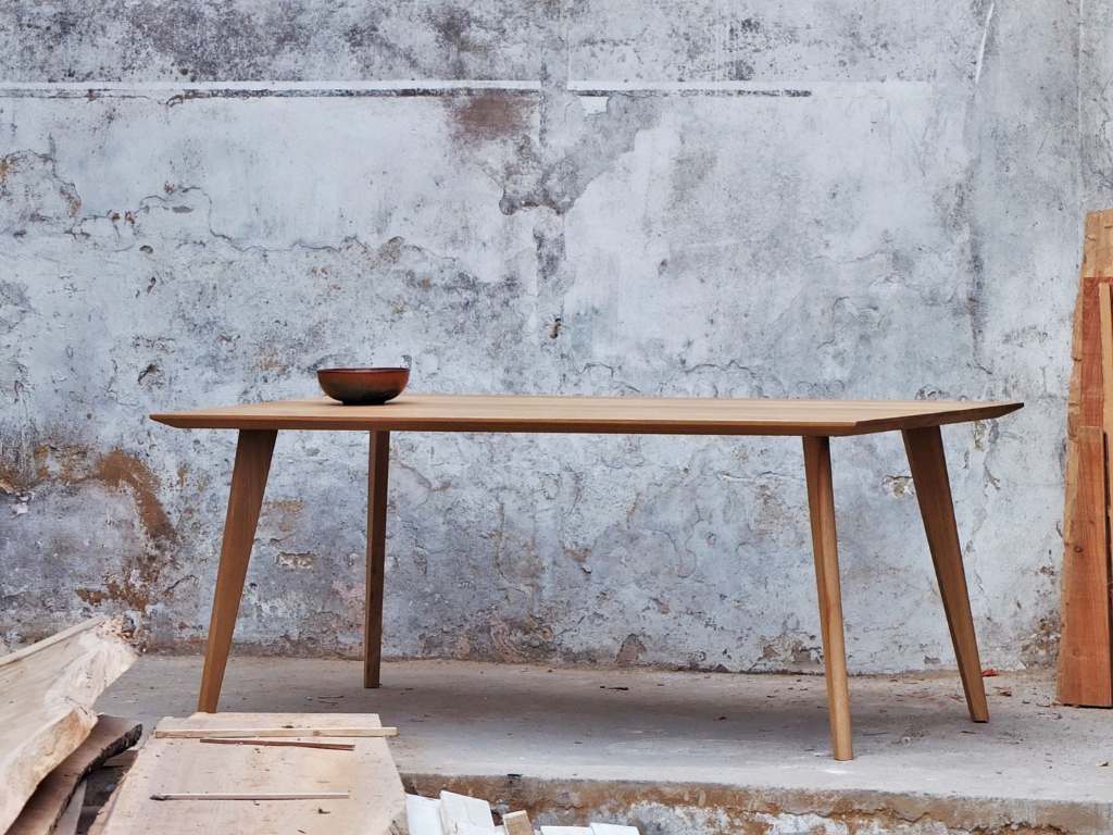 tisch vom tischler massiv schweizer kante