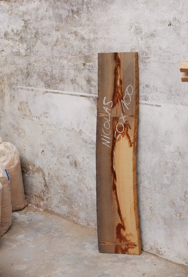 Japandi Couchtisch aus Massivholz – Bodennaher Tisch Japanisches Design