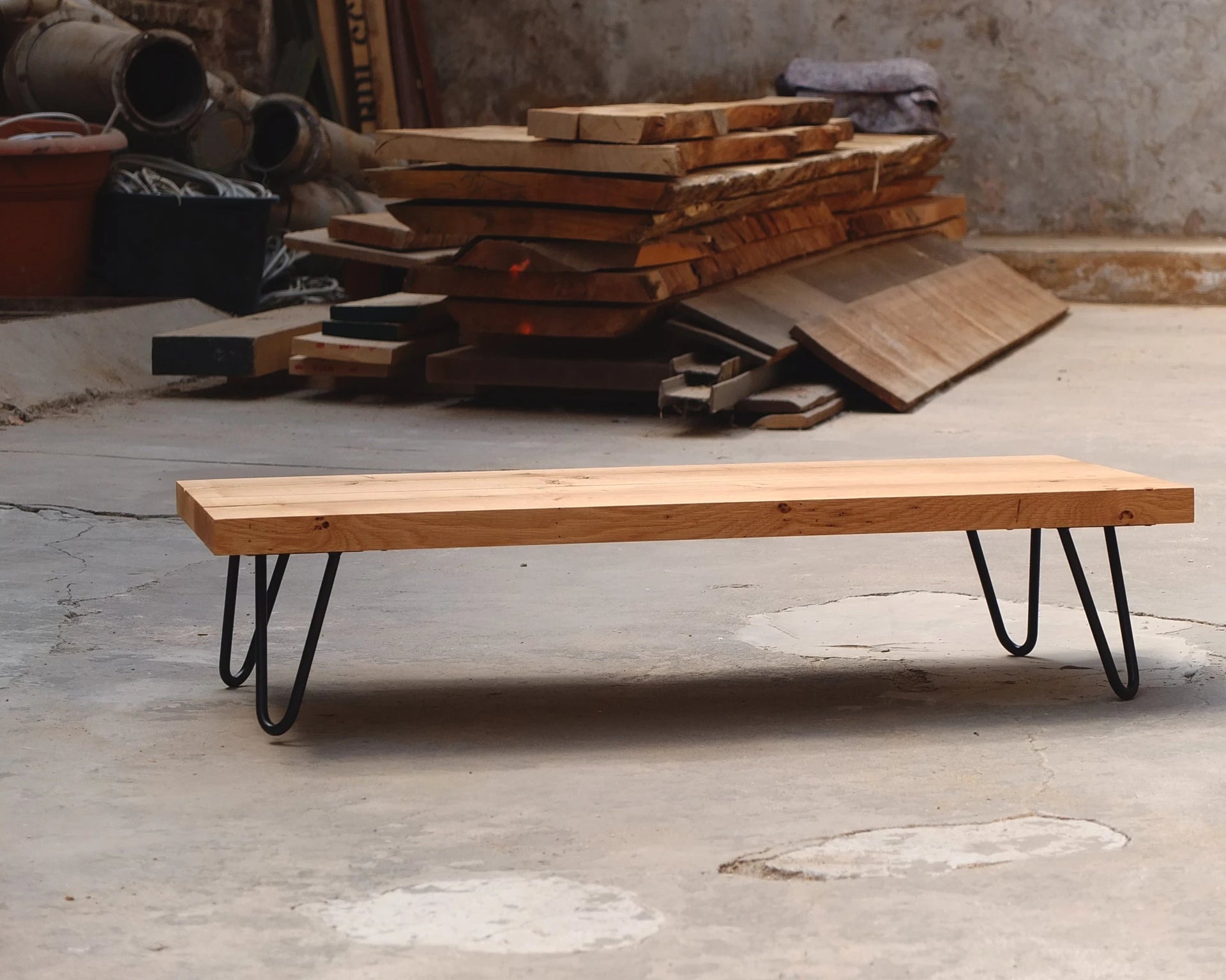 Mid You Möbelstück – stilvoller Couchtisch im Mid Century Modern Stil