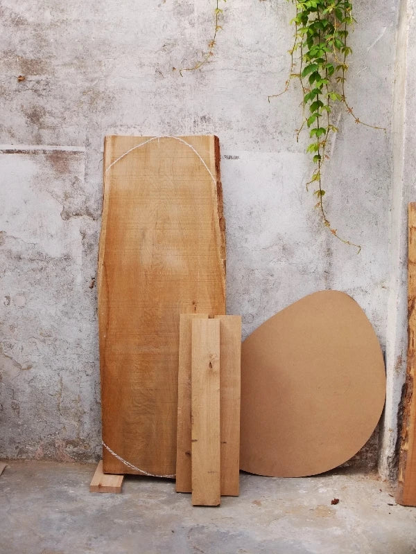 Moderner Designer-Couchtisch aus Massivholz – natürlich schön und elegant verarbeitet