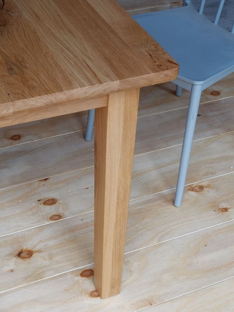 Moderner Design-Esstisch aus Eiche, 300 x 100 cm – großzügig, hochwertig und handgefertigt