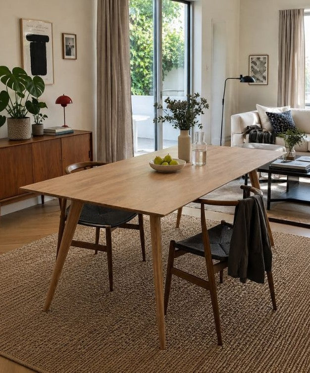 holztisch vom schreiner minimale schönheit